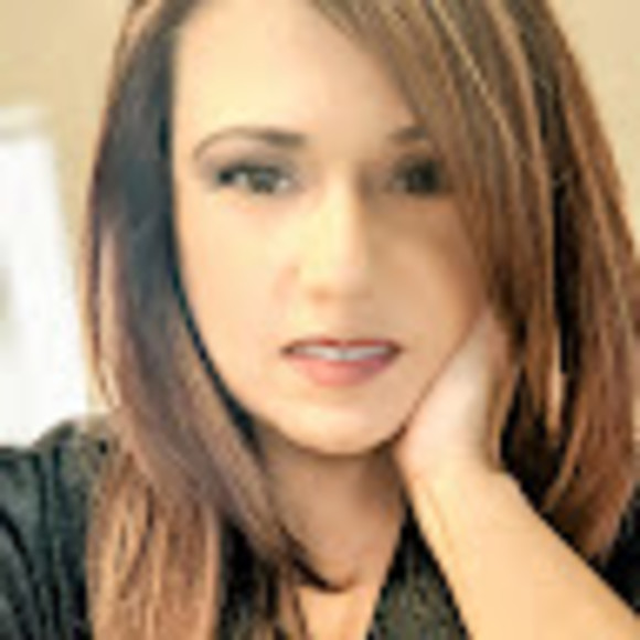 Meet your Posher, Korina - Picture 1 of 1